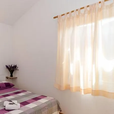 Апартаменты With Parking Space - Zadar - 5746 *