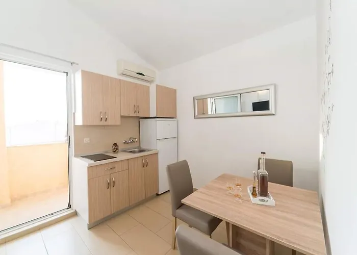 With Parking Space - Zadar - 5746 프리블라카